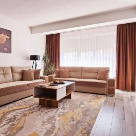 Cozy apartment - 2 bedrooms in the best city area., hotel in Ferizaj