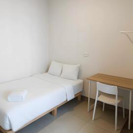 XxThe Hidden Khaosan - เดอะ ฮิดเด้น ข้าวสาร รามบุตรี, hotel in Bang Bua Thong Railway Station