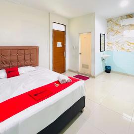 RedDoorz at STM Suite Medan Amplas