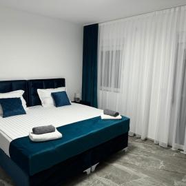 AD Homes, hotell i Ravanj