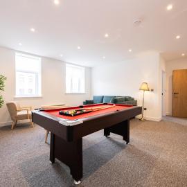 Stanway Apartments- Free Parking & Close To Tram Stop