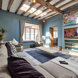 Spacious One Bedroom Coach House in Cley Norfolk