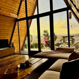 Cozy Cabin House, hotel di Novi Pazar