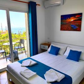Siempre Viva Dhermi, hotel in Dhërmi