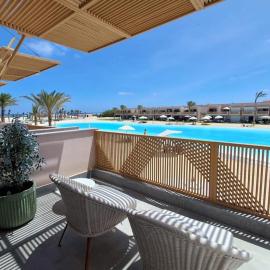 Playa North Coast Amazing 3 BR Lagoon View T2-15, hotel in Mājid Abū Zayd