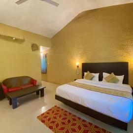 The Harikanta Corbett Resort, khách sạn ở Marchula