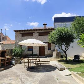 VUT Galanes, hotel in Almenara de Tormes