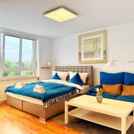 Stilvolle Maisonette in Neuss - Balkon & Gratis-Parkplatz, hotel Neussban