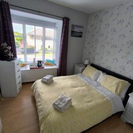 HomefromHome – hotel w mieście Rosslare