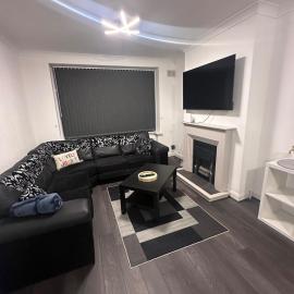 Luxury 3-Bed house in Leicester