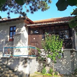 Bulgarian country house near the sea, hotel in Banya