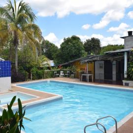 Hotel Cabañas Santa Rosa Suarez Tolima, hotel em Suárez