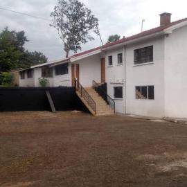 Mount Meru Baraka House، فندق في Itetemia