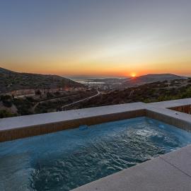 Byzantine Path, hotel a Maráthion