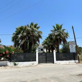 My Agathi Studios, hotel di Haraki
