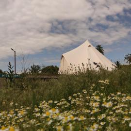 ILLU Glamping、Trebujeniのホテル