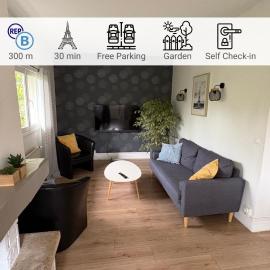 Maison spacieuse et paisible - 4 chambres, parking, wifi, hotel en Bures-sur-Yvette