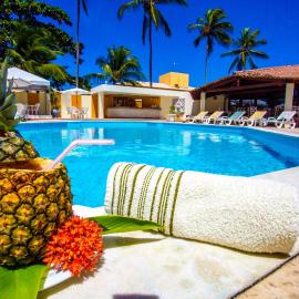 Girassol Praia Hotel, hotell i Porto Seguro