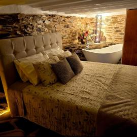 Tojo Natur, hotel i Tojo