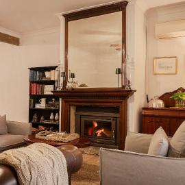 Tweedies Gully Estate Settlers Cottage Barossa، فندق في Williamstown