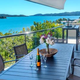 Waves 6 on Hamilton Island by HIHA, hotel in Hamilton Island