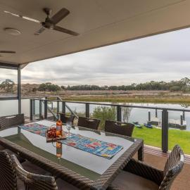 La Dolce Vita - 56 Marina Way, Hotel in Mannum