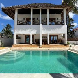 Amani Beach Villa- Bwejuu, Hotel in Bwejuu