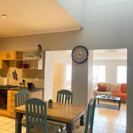 Nunu's Self Catering Apartment