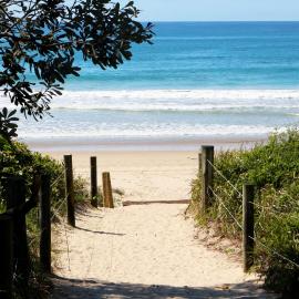 Surf Beach Motel Coffs, hotel i Coffs Harbour