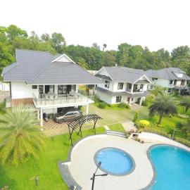 River Terrace Resort And Spa