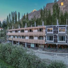 Legend Hotel Kachura, hôtel à Ponedas