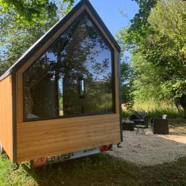 Tiny sur Conie Avec volupté, hôtel à Nottonville
