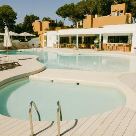 Ses Eufabietes Apartments & Restaurant, hotel in Sant Francesc Xavier