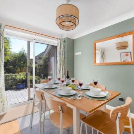 WhiskAwayHomes - Pirie Avenue, hotel in Hindlip