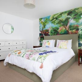 The Nest - countryside apartment in Spalding with outdoor heated pool