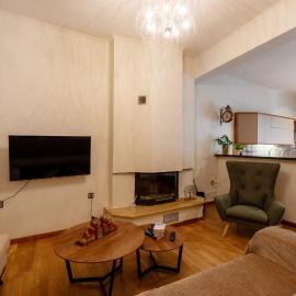 TEMS Hub, hotel in Agios Rokkos