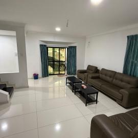 Pretty's home، فندق في راناو