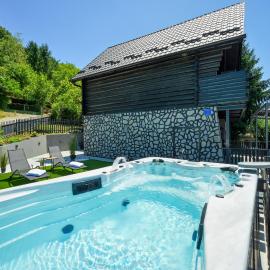 Black Pearl 5 stars Holiday House