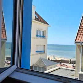 Sauna et Cosy 50 M2 avec parking privé et vue mer LE PORTEL, hotel i Le Portel