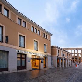 Eurostars Plaza Acueducto، فندق في سيغوفيا
