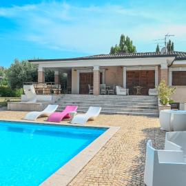 Villa Leproso – hotel w mieście Benewent