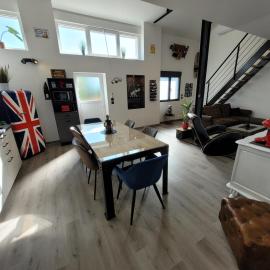 Indus'Loft and Spa-Jacuzzi et Parking Privé, hotel in Blois