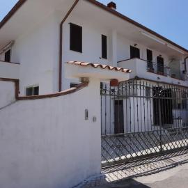 Villa 7 posti a 3 minuti dal mare - Villa Carbone, hotelli Sperlongassa