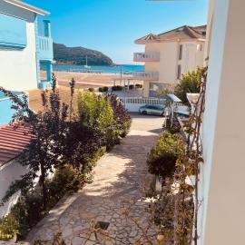 Babos Holidays, hotel i Ammoudia