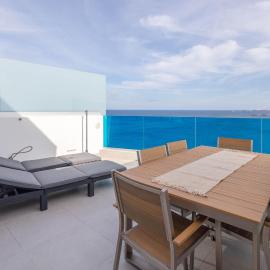 Golden Terrace - Melenara Beach Stay, מלון בטלדה