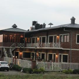 The Cottage near UPES Bidholi, Kandoli, hotel a Dehradun
