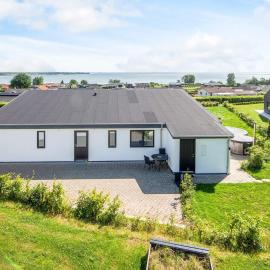 10 person holiday home in Sjølund-By Traum, hotell sihtkohas Sjølund