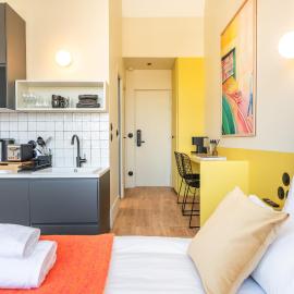 Maison Delage, hotel in Courbevoie