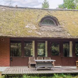 6 person holiday home in Blåvand، فندق في بلافاند