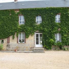 Maison de Bourg Avec Jardin et Wifi - Bures, hotel a Bures
